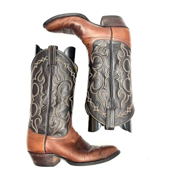 TONY LAMAVintage 1970s men's two tone leather western gold label cowboy boots